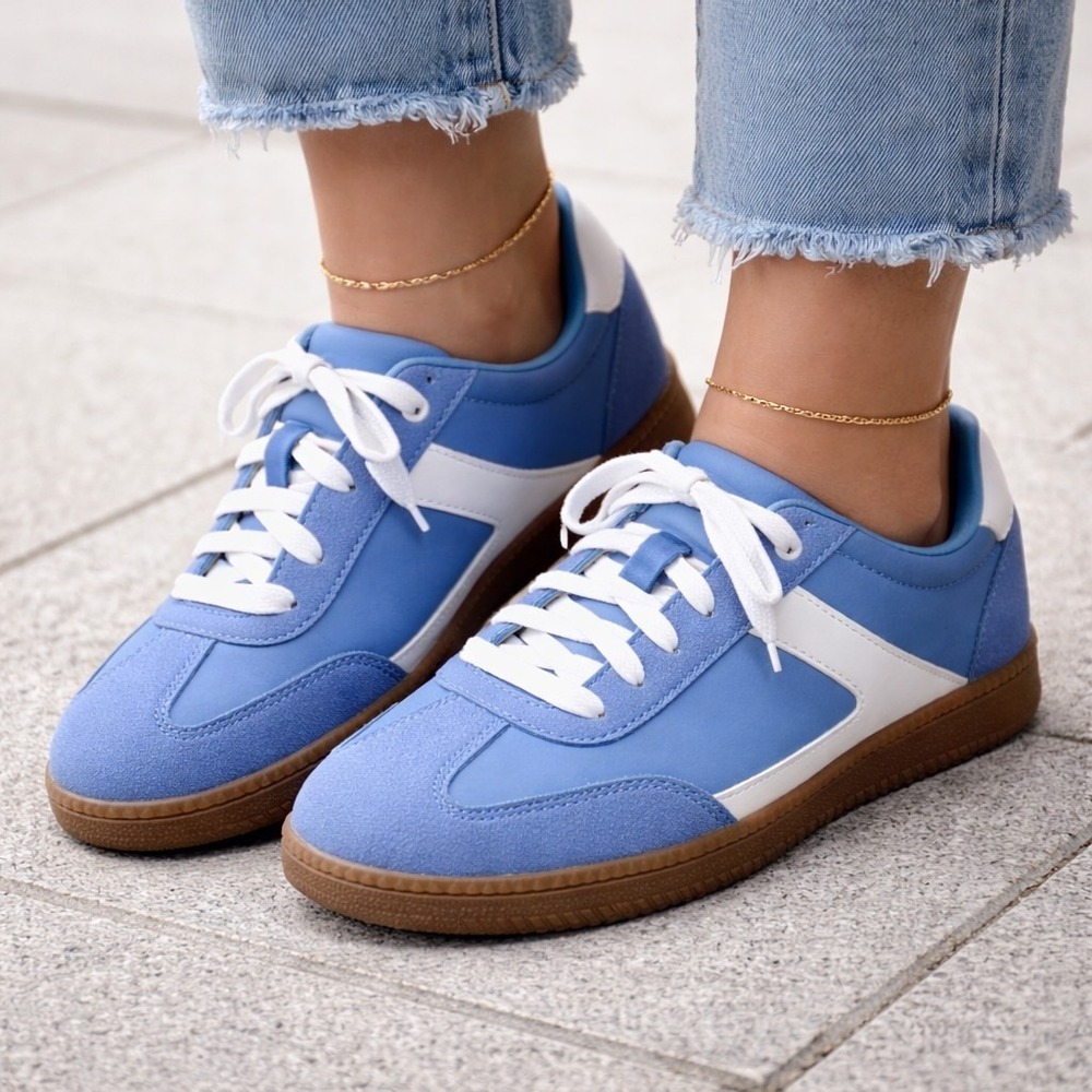 Used No Boundaries Women's Lace-Up Sport Sneakers Blue Size 8.5 Lightly Used